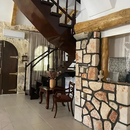 Windy Villa Vougiaton